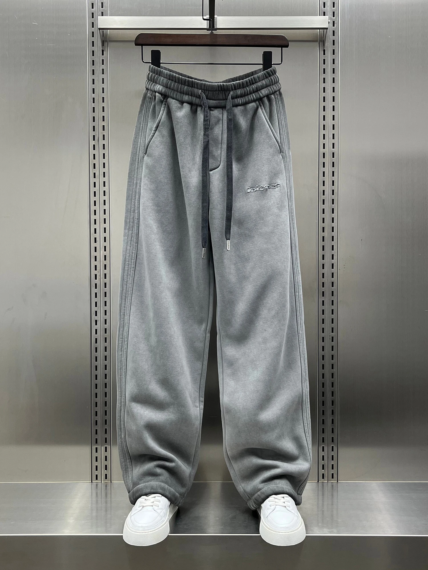 

Trendy Men's Fce Lined Embroidered Casual Pants Straight Leg Spor Loose Fit Autumn Winter New Sle Dyeing Elastic Waist