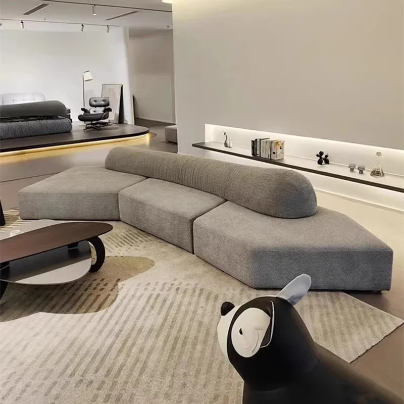 Minimalistisches Sofa aus Steinstoff