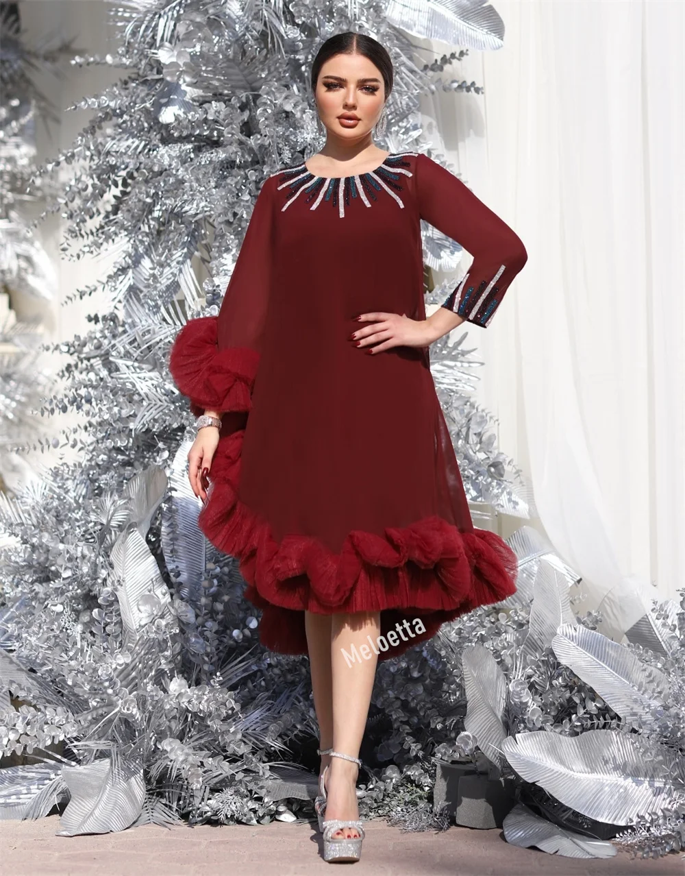 فستان سهرة مخصص للمرأة بأكمام طويلة ورقبة دائرية فساتين متوسطة الطول لامعة على شكل حرف A أنيقة للحفلات الراقصة