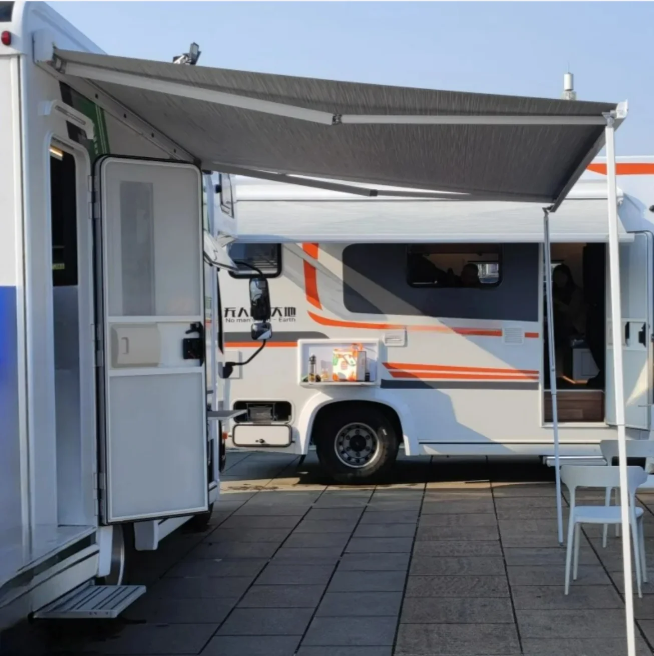 Toldo eléctrico para RV de 2M y 3M, con postes de soporte, material de PVC con marco de aleación de aluminio, toldo lateral para RV adecuado para remolques de acampada