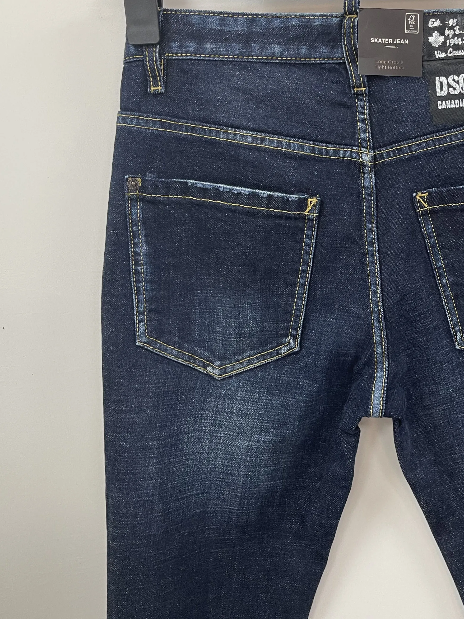 2024 New D2 Jeans Fashionable, Slim Fit, Minimalist, Worn Out Hole Patches, Painted Micro Elastic Feet Pants for Men