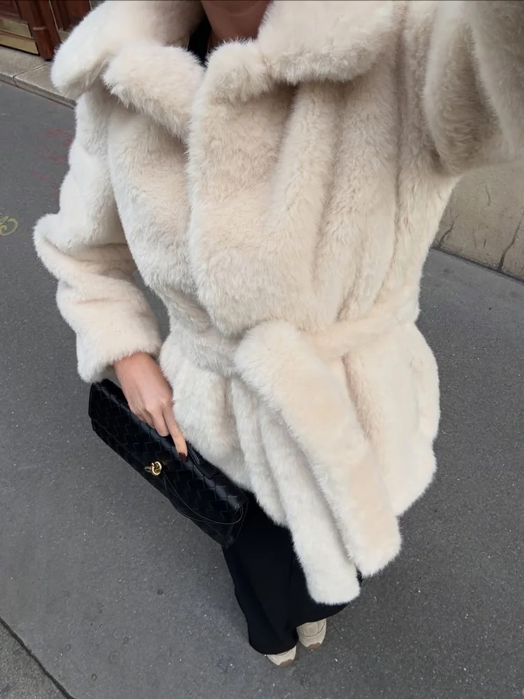 

Winter Lace-Up Loose Faux Fur Outwear Female Casual Lapel Long Sleeve Commute Solid Streetwear Women's Faux Fur Coat 2026