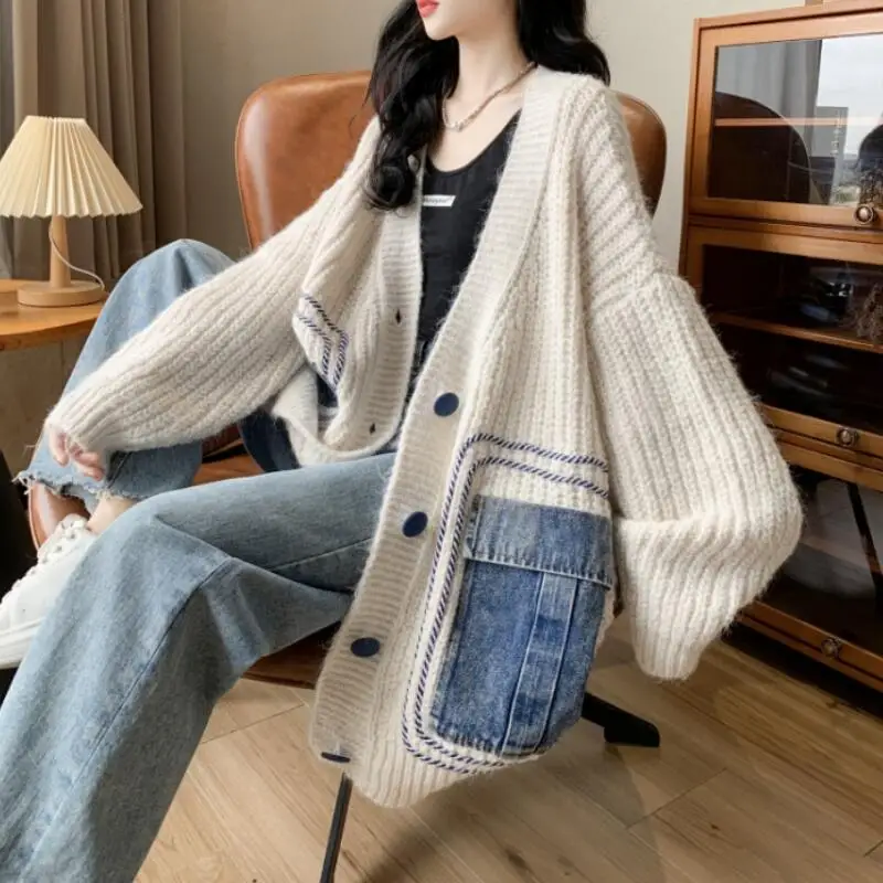 เสื้อคาร์ดิแกนถักไหมพรมสไตล์ลำลองสำหรับผู้หญิง ฤดูใบไม้ร่วง-ฤดูหนาว ดีไซน์ใหม่ ให้ความรู้สึกหรูหรา แฟชั่น ทันสมัย ใส่สบาย อเนกประสงค์ ให้ความอบอุ่น