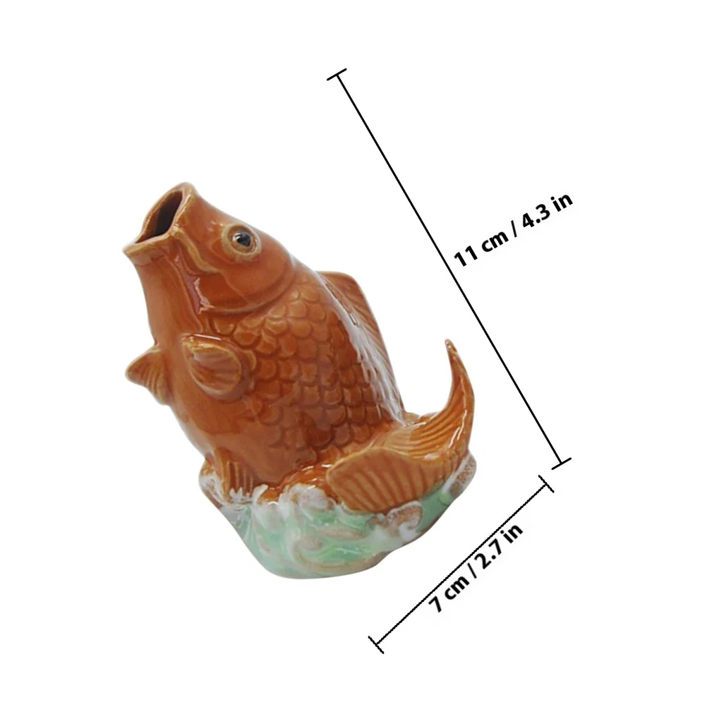 Jardim carpa estátua material cerâmico vívido realista gradiente cor ao ar livre fonte bico lagoa spray sprinkler quintal decoração