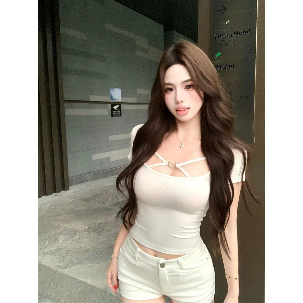 Sexy U-Neck Short Sleeve T-Shirt Women Summer Slim Fit Base Layer Top with Chest Pad Shoulder Width Regular Cotton Blend
