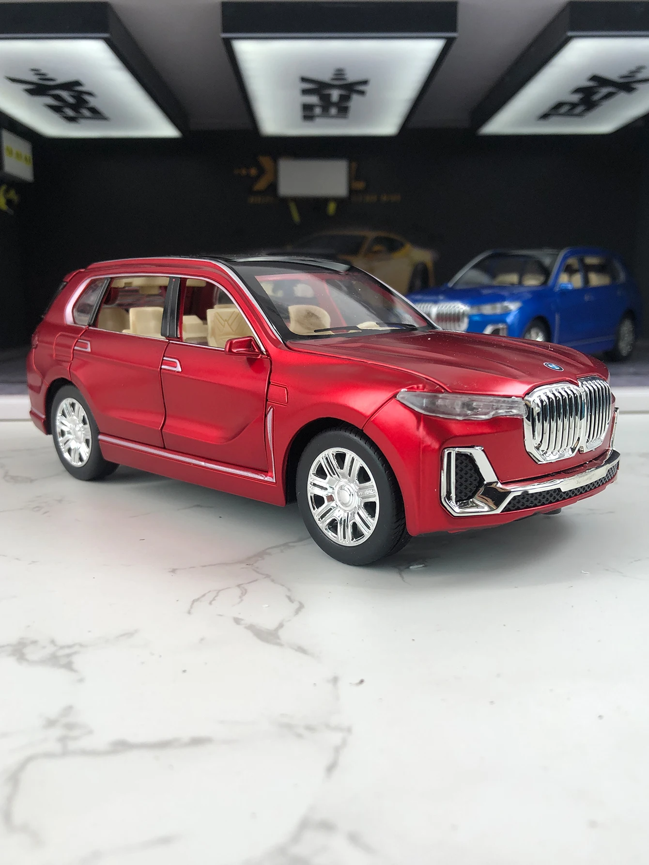 Modello di auto fuoristrada in lega di zinco di simulazione 1: 24, ornamento statico, auto regalo da collezione in metallo