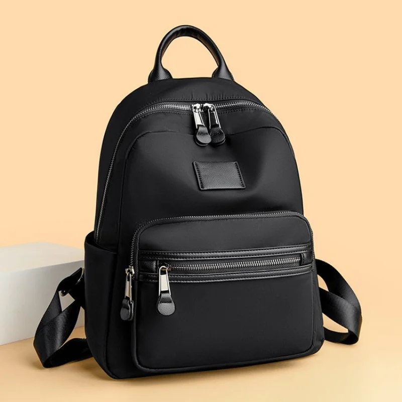 

Simple Unique Casual Clutch Purse Bag With Fashionable Letter Logo And Mini Design For Everyday Commuter Style