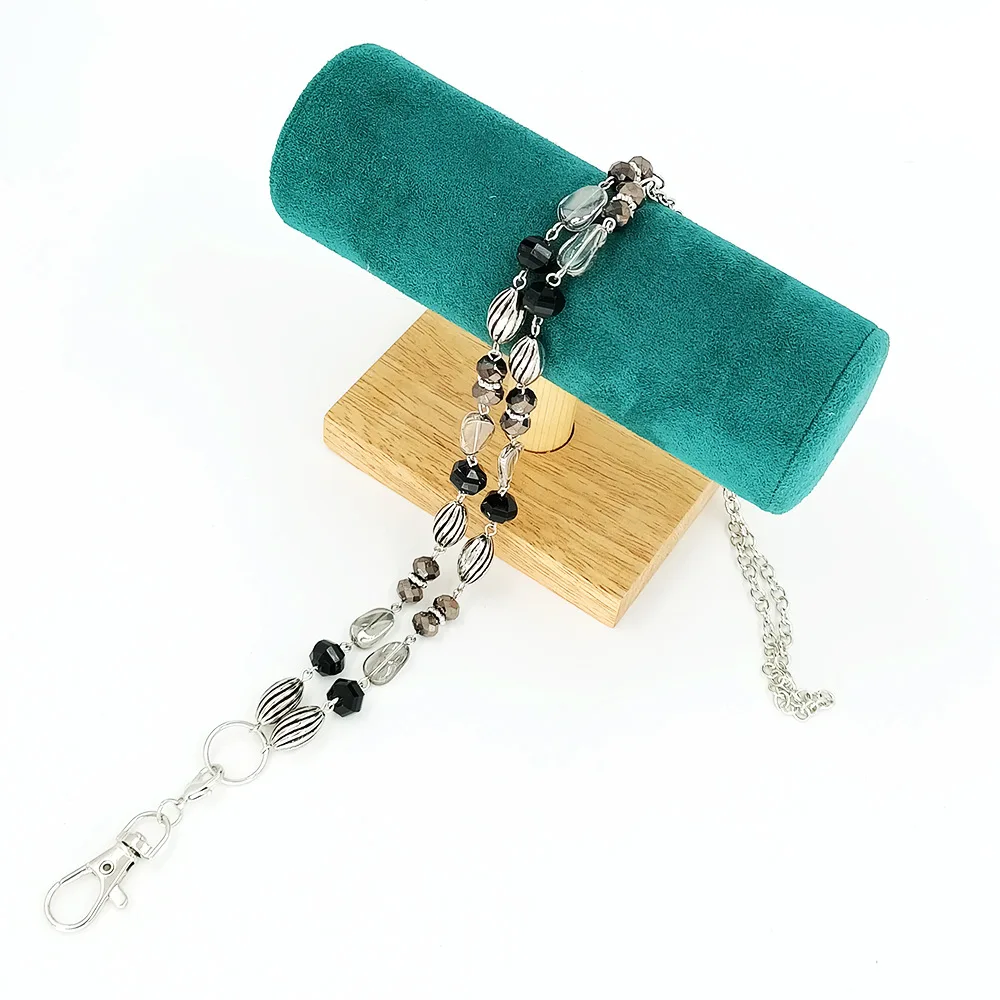 Black Glass Beads Badge Lanyard Chain Necklace ID Holder Badge Clip Necklace for Women Teachers Keychain Holder Keyholder