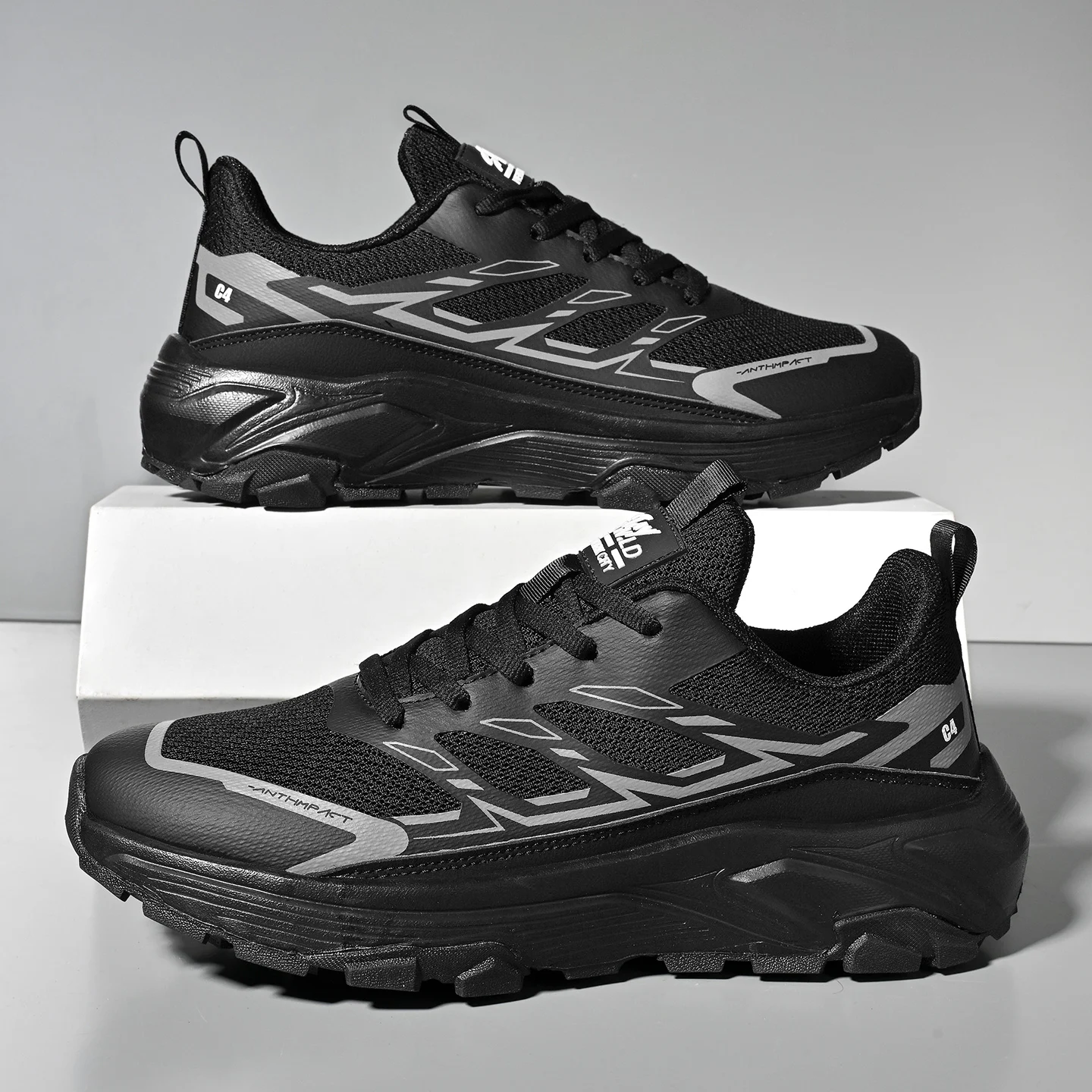 

2025 Autumn Winter New Men's Breathable Casual Hiking Shoes | Non-Slip Wear-Resistant Outdoor Grippy Running Sneakers