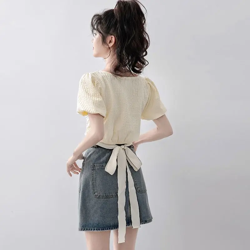 Summer New Apricot Square Neck Chiffon Shirt Women Summer Elegance Slimming Short Sleeved Shirt Exposed Belly Button Short Top