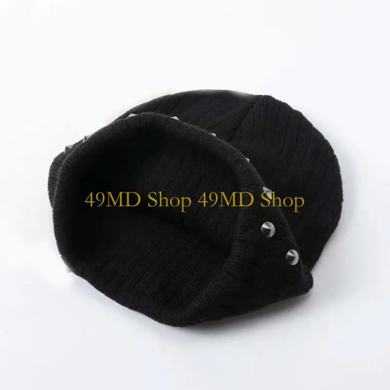 

49MD Fashionable Studded Breathable Skull Cap Men Women Winter Headwear