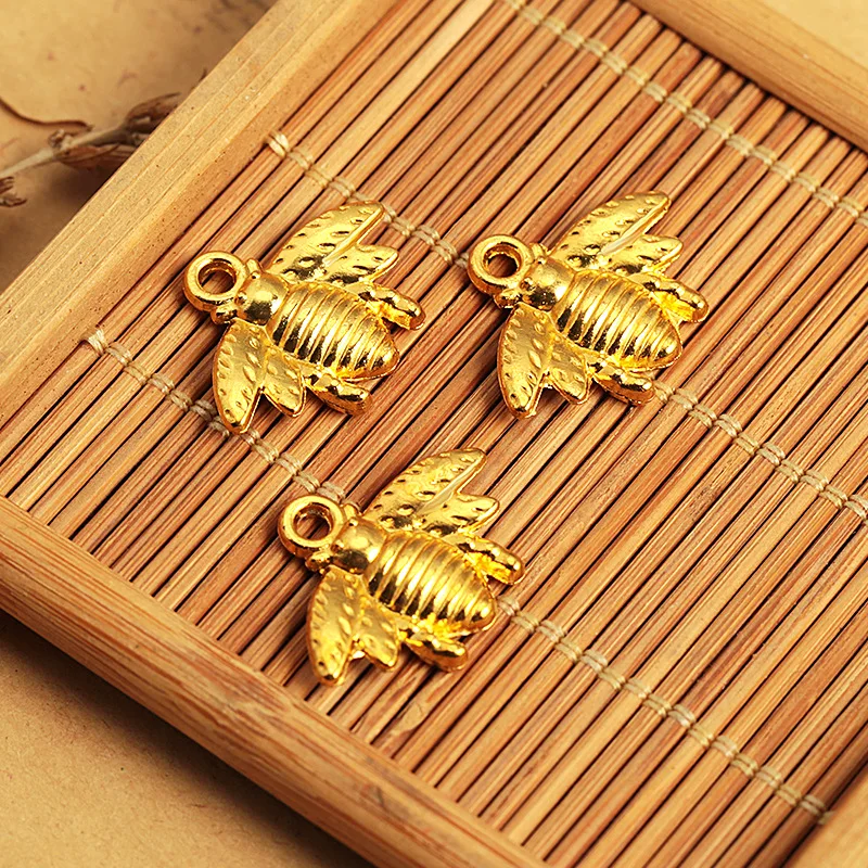 20Pcs/Lot 21x16mm Antique Silver Plated Bronze Bee Charms Boho Jewelry DIY Craft for Necklace Gift Accessories view 4