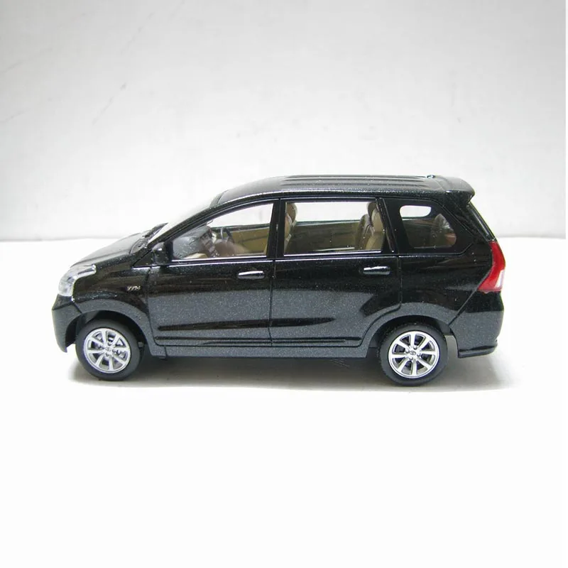 1:43 Scale 2011 Avanza G Alloy Car Model