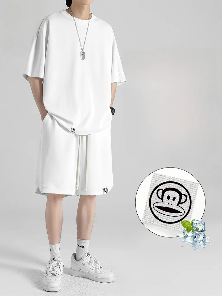 

Мужской спортивный комплект Paul Frank Summer 2025: тонкий повседневный костюм из двух предметов с коротким рукавом и шортами, из полиэстеровой смеси, удобный, молодежный, модный