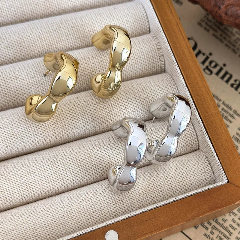 Gold Silver Geometric Triangle Stud Earrings Irregular Shape Lightweight Elegant Daily Wear Jewelry for Women Classic Accessory