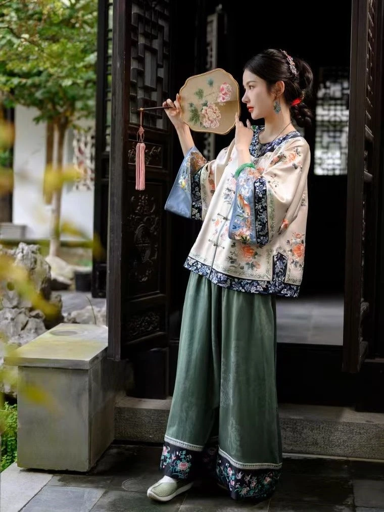 Chinese Traditional  Women Qipao Top Big Sleeved Hanfu Vintage Classical Hanfu Jacquard Blouse Camisa China Tradicional Mujer - Image 2