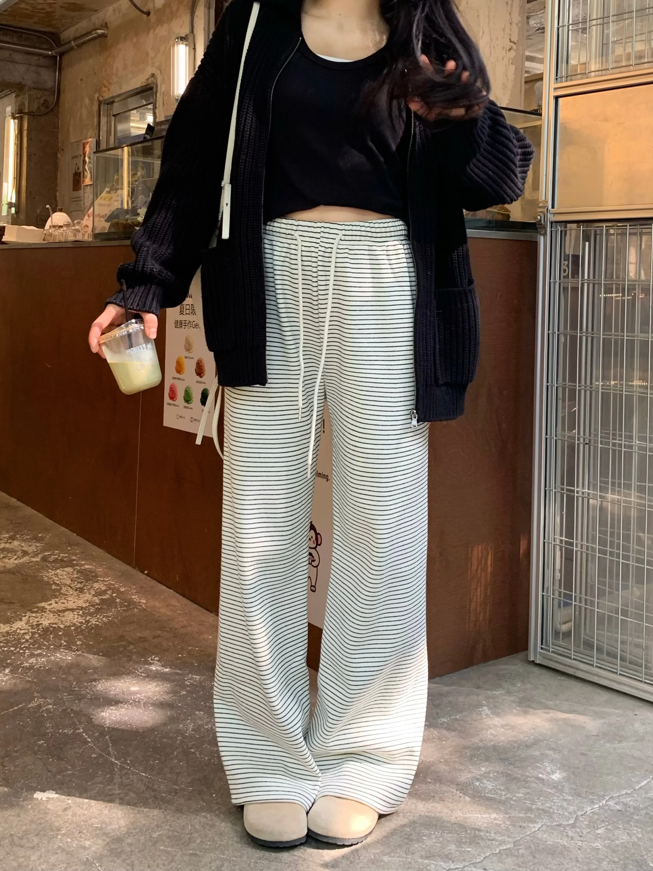 

Женские брюки-палаццо в стиле гранж из льна: свободные, струящиеся, широкие, бежевые, летние, легкие, повседневные, мягкие, дышащие, комфортные