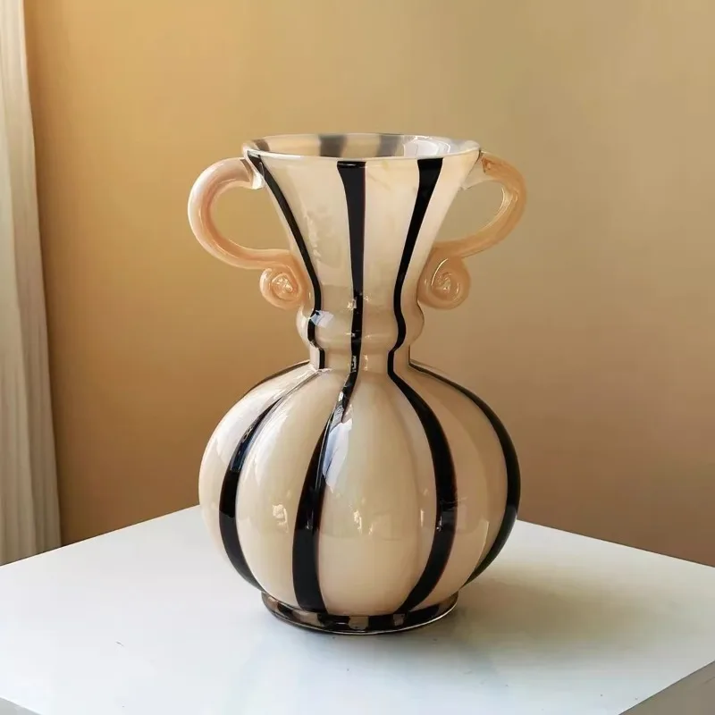 French Cream Wind Soft Decoration Black Striped Vintage Medieval Handmade Binaural Glass Flower Vase Fenton Vase