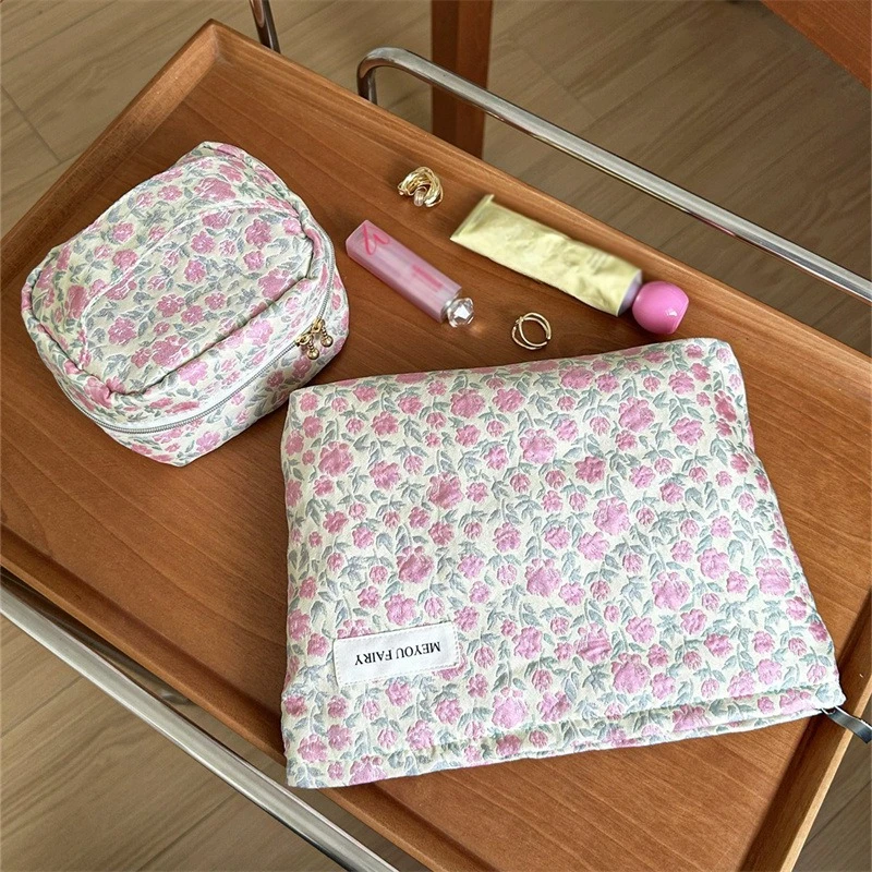 Korean Vintage Pink Floral Cosmetic Bag Soft Quilted Fabric Large Capacity Portable Travel Makeup Storage Pouch For Women