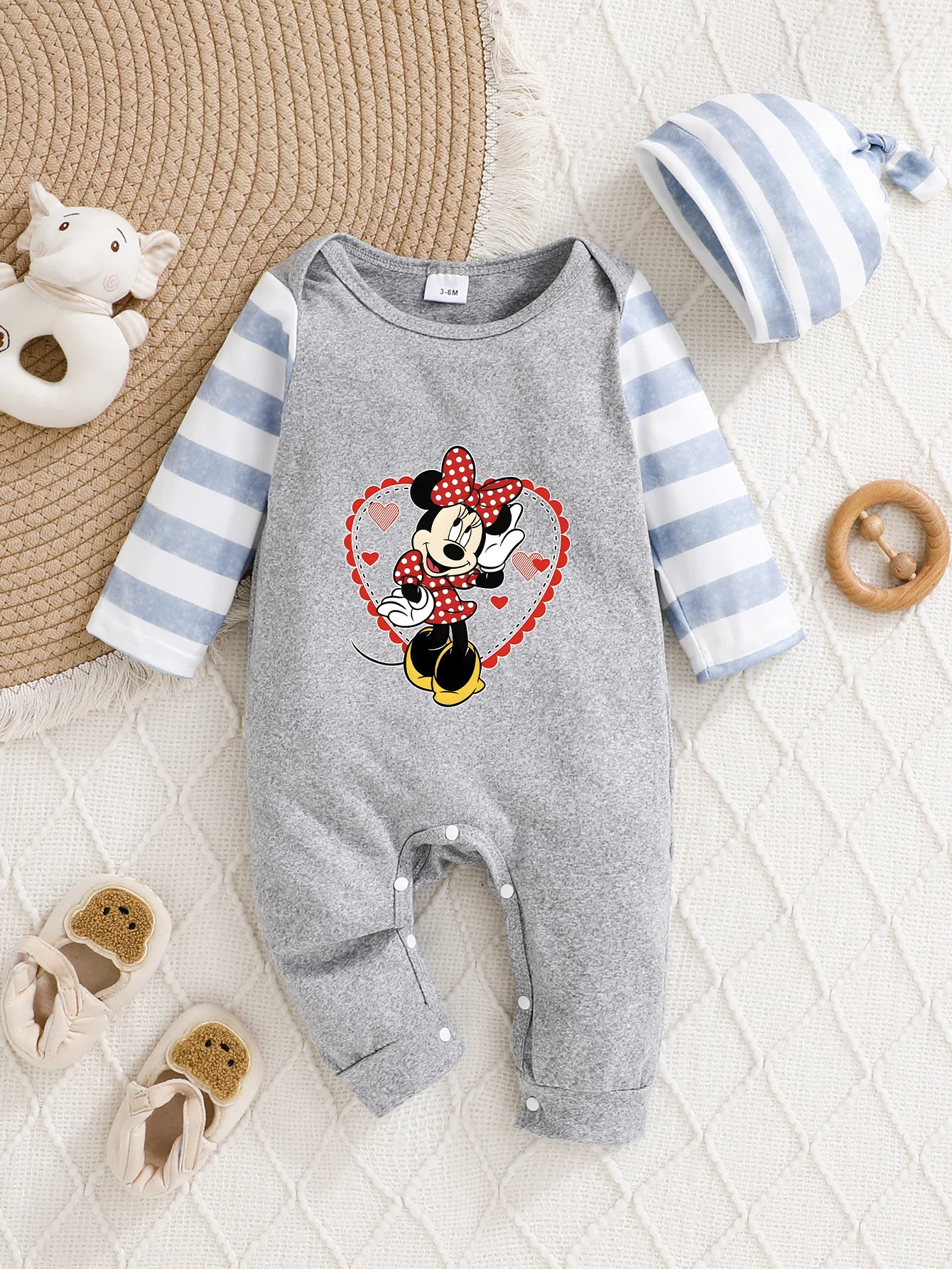

【Официально авторизованный】 Комбинезон с капюшоном Disney Minnie Baby | Уютный тканевый серый комбинезон с узором Минни в форме сердца и