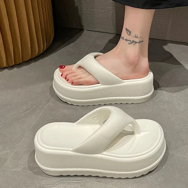 Flip Flops 2024 New Women\'s Soft EVA Beach Sandals Thick Sole Anti Slip Slippers Summer Outwear Versatile Elevated Sandals