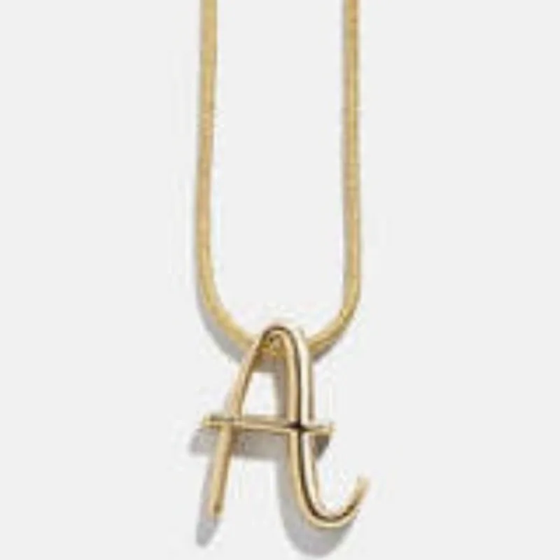 قلادة كلاسيكية من الفولاذ المقاوم للصدأ مطلية بالذهب عيار 18 قيراط للنساء هدية عيد الميلاد وأعياد الميلاد