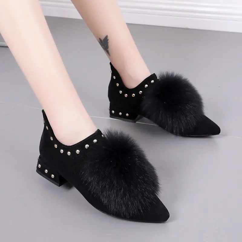 Winter and Autumn Women Low Heels Boots Thick-heeled Pointed Toe Real Hair Women Ankle Boots Sexy Rivet Fox Fur Women’s Boots