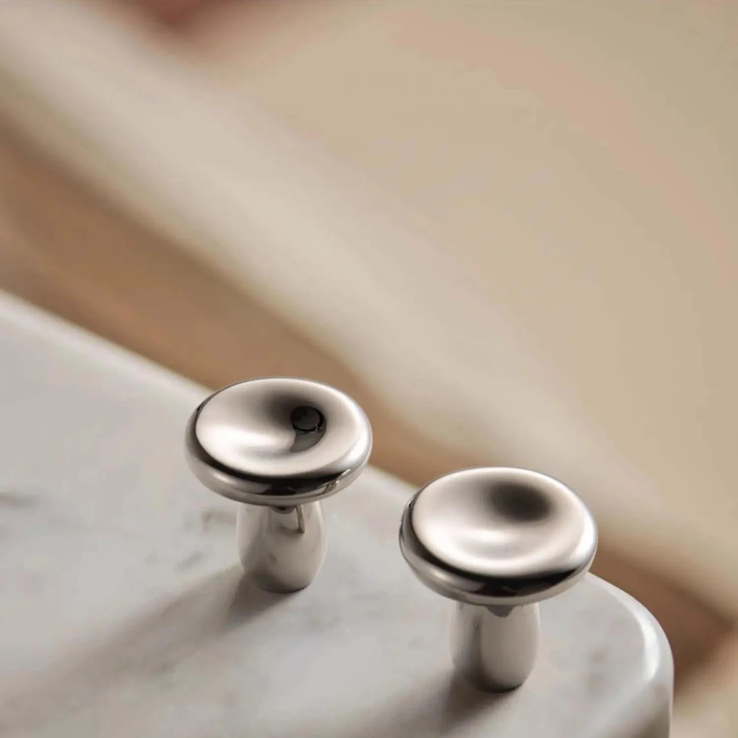 Exclusively for the US TONA Creative Brass Furniture Handle Cabinet Bar Pulls Minimalist Handle Bedside Mushroom Knob and Handle