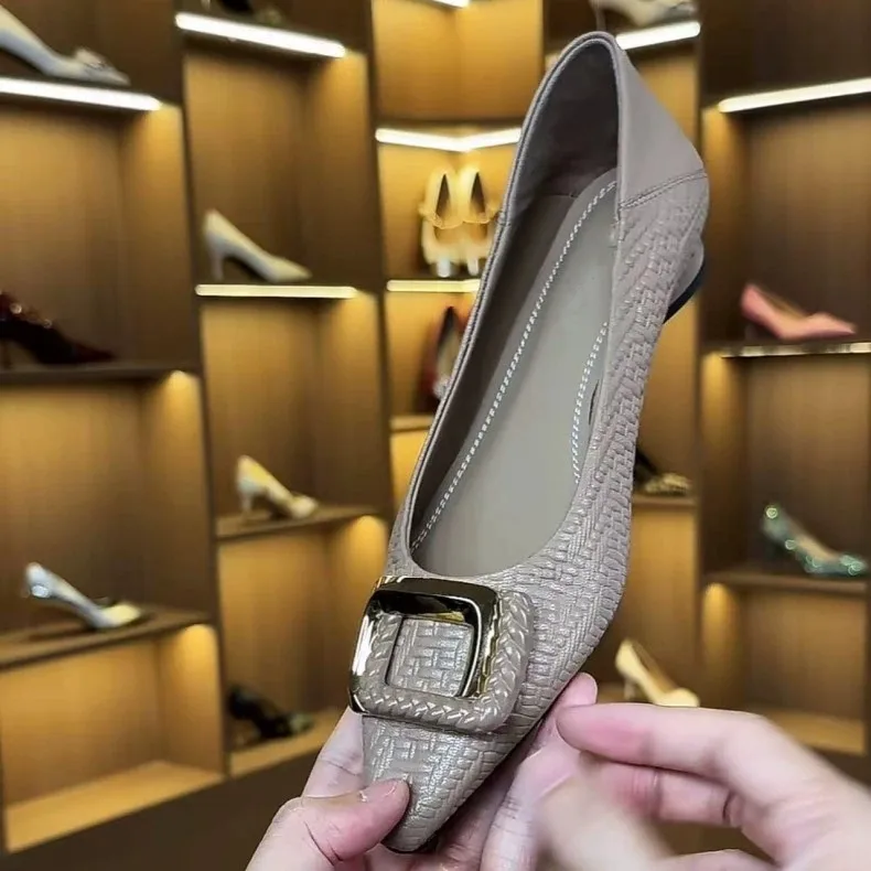

Women's Spring Autumn Soft Leather Woven Embossed, Elegant & Stylish, Soft Sole & Surface, Versatile Low Heel Single Shoes
