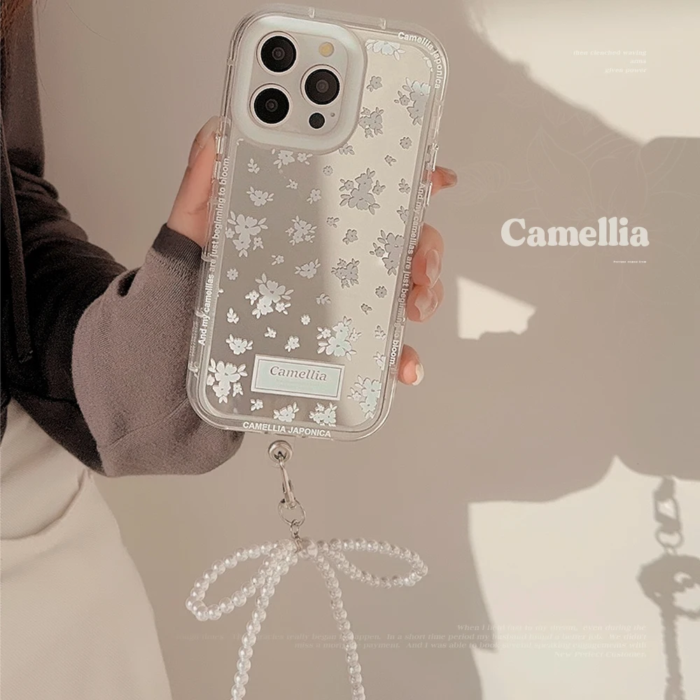 Luxury Mirror Face Mountain Camellia Phone Case for iPhone 15 14 13 12 11 Pro Max Plus Pearl Pendant Transparent Border Cover