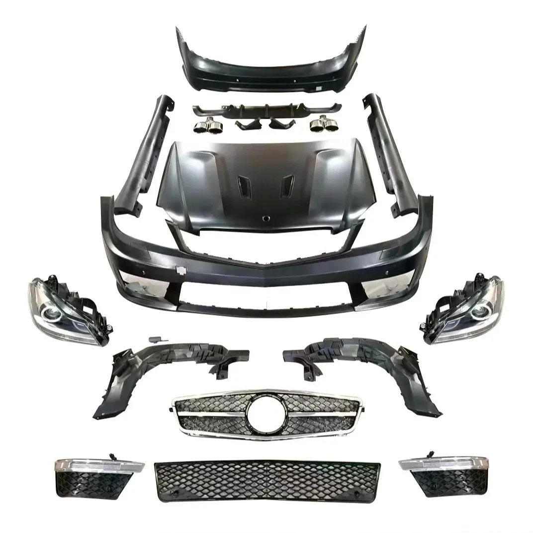 

Комплект обвесов для W204 2008-2014: передний и задний бамперы, решетка радиатора, капот, фары