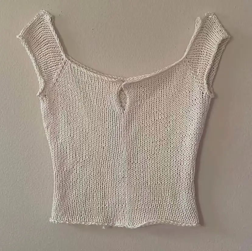 Summer new spicy girl style slim fit short sleeved T-shirt with exposed navel, versatile and fashionable knit