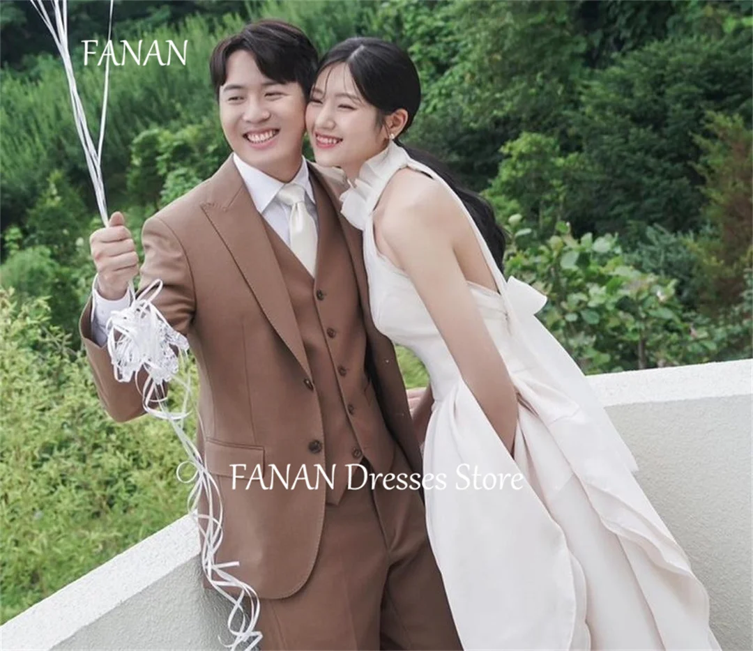 FANAN Korea Halter Neck Ruched Wedding Dresses 웨딩드레스 Ivory Sleeveless Beach Satin Zipped Custom Made Bride Gowns Plus Size