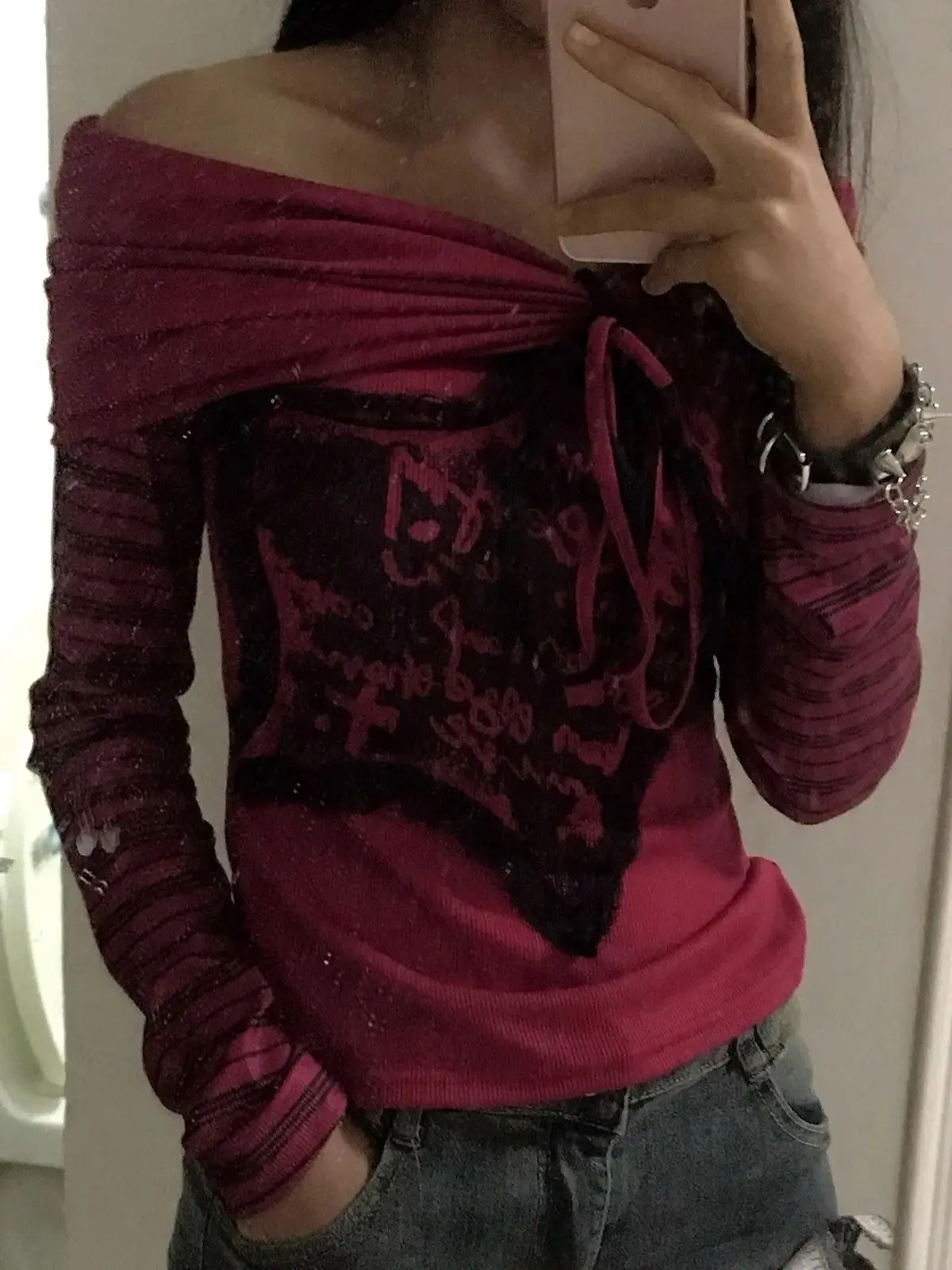 

Kimotimo, готические футболки с разрезом на шее и графическим принтом, женские осенние футболки Y2k, эстетические облегающие полосатые топы с длинными рукавами, винтажные футболки в стиле панк