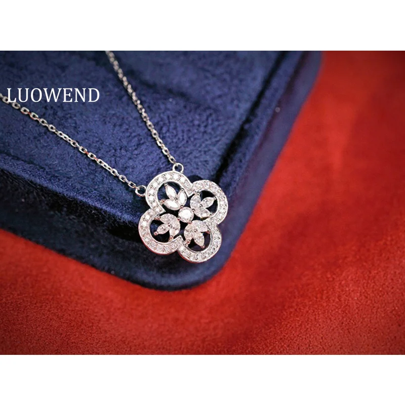 LUOWEND 18K White Gold Necklace Elegant Clover Shape 0.68carat Real Natural Diamond Pendant Necklace for Women Christmas Gift