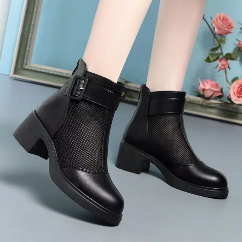 

Женские весенние новые одинарные ботинки на толстом каблуке, дышащие сандалии для мам, летние ботинки на среднем каблуке с толстой подошвой и сеткой, полусапожки с сеткой