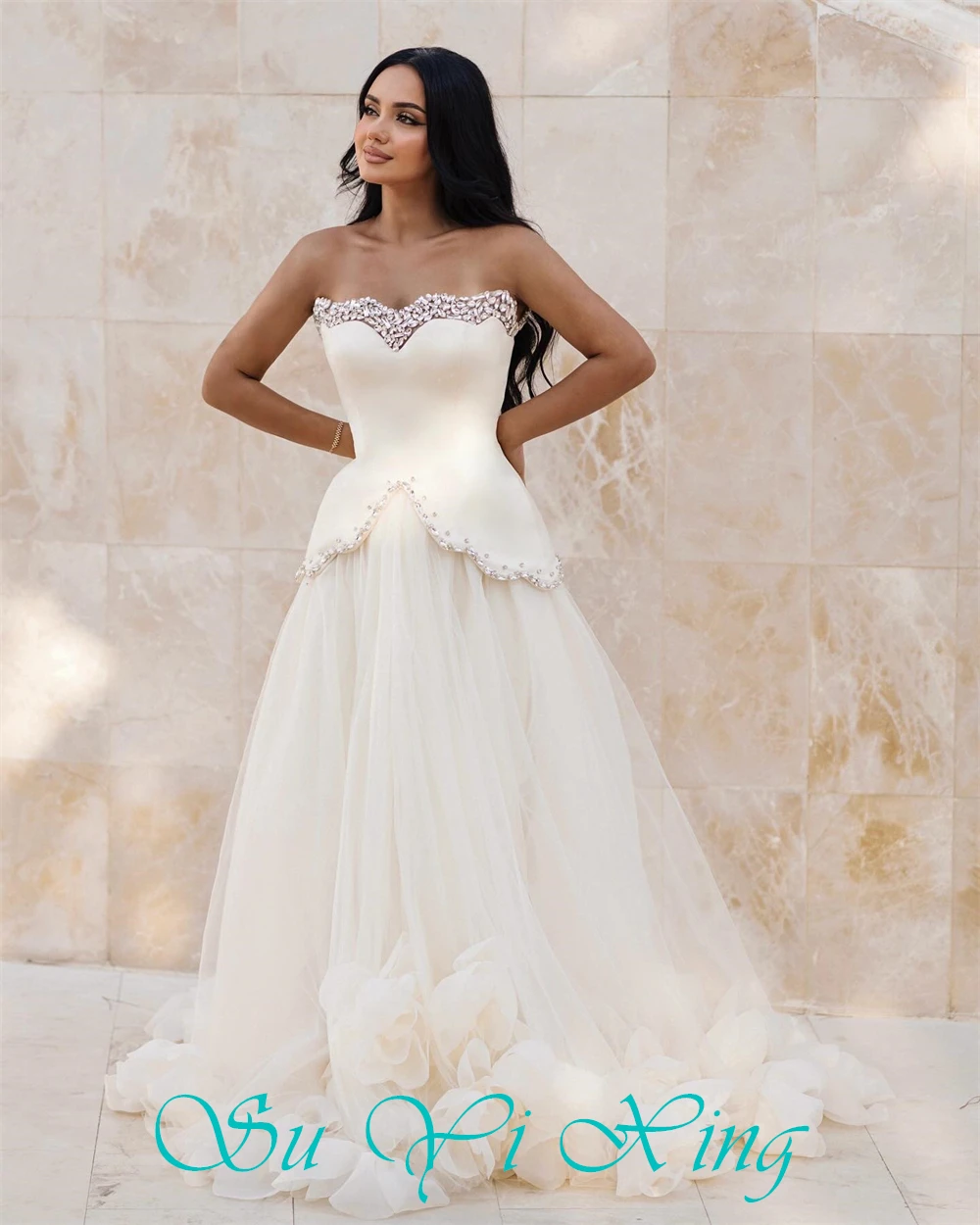 

Customized Classic White Organza Evening Dress Formal Strapless Sleeveless Celebrity Gowns Simple A-Line Crystal Party Dresses