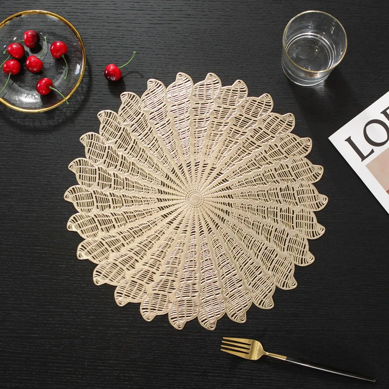

PVC Placemats Metallic Glitter Vinyl Dinning Table Mats Hollow Conch Placemats For Thanksgiving Christmas Holiday Decorative