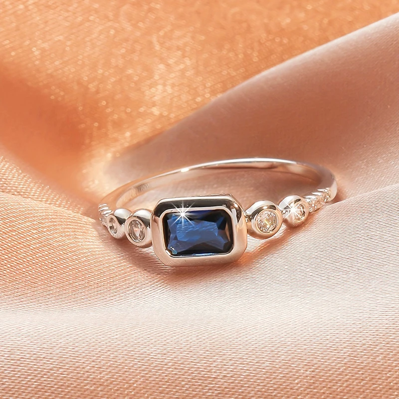 Huitan Edle Rechteckige Blaue Zirkonia-Ringe für Frauen Silberfarben Hochzeit Jubiläum Party Einfacher Eleganter Damenschmuck – Detail 3