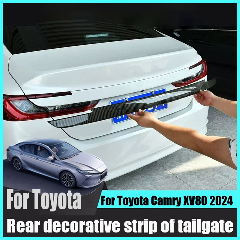 

Для Toyota Camry XV80 2024, узор из углеродного волокна, яркая черная задняя Декоративная полоса задней двери, модификация автомобильного внешнего исполнения