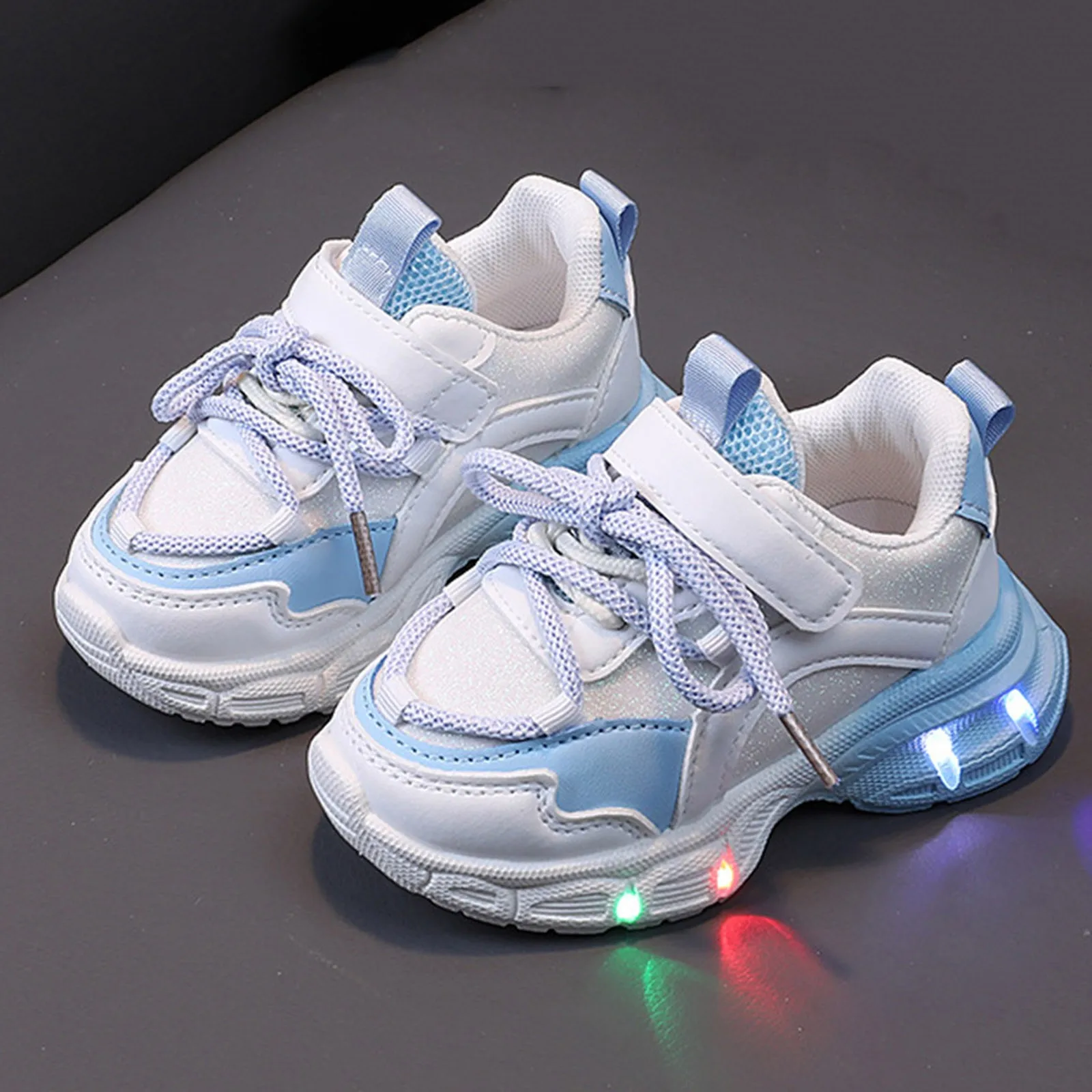 Zapatos con luces LED para niñas, zapatillas deportivas con purpurina a la moda para niños, zapatos informales de princesa para niños, zapatos deportivos transpirables para correr para primavera y otoño