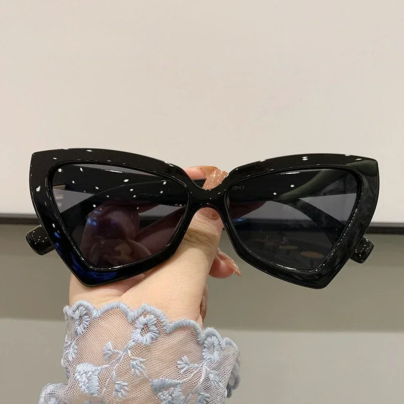 

New Fashion Cat Eye Sunglasses Female Luxury Designer Sun Glasses for Women Travelling Sun Shades Glasse New Year Party De Sol