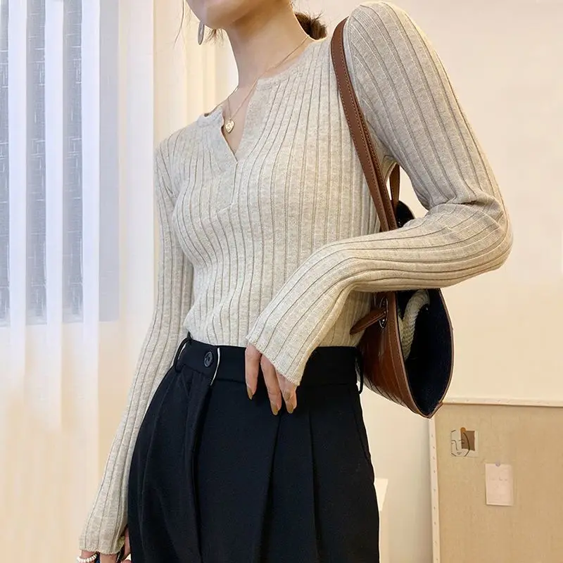 Black White Slim Knitting Pullovers Top Spring Autumn New V Neck Long Sleeve Solid Trend Sweaters Fashion Vintage Women Clothing