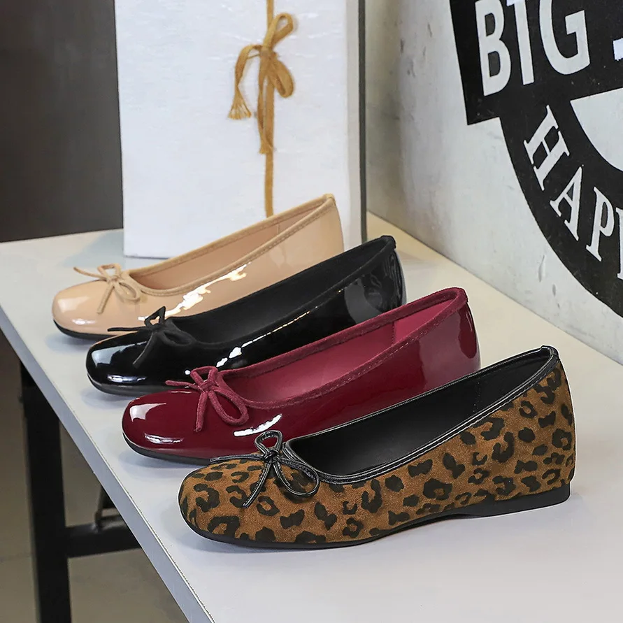 أحذية النساء ليوبارد أسافين مضخات فراشة عقدة ساحة تو ميد الكعوب أحذية موضة مضخة الضحلة الانزلاق على الشرائح الأسود النبيذ الأحمر