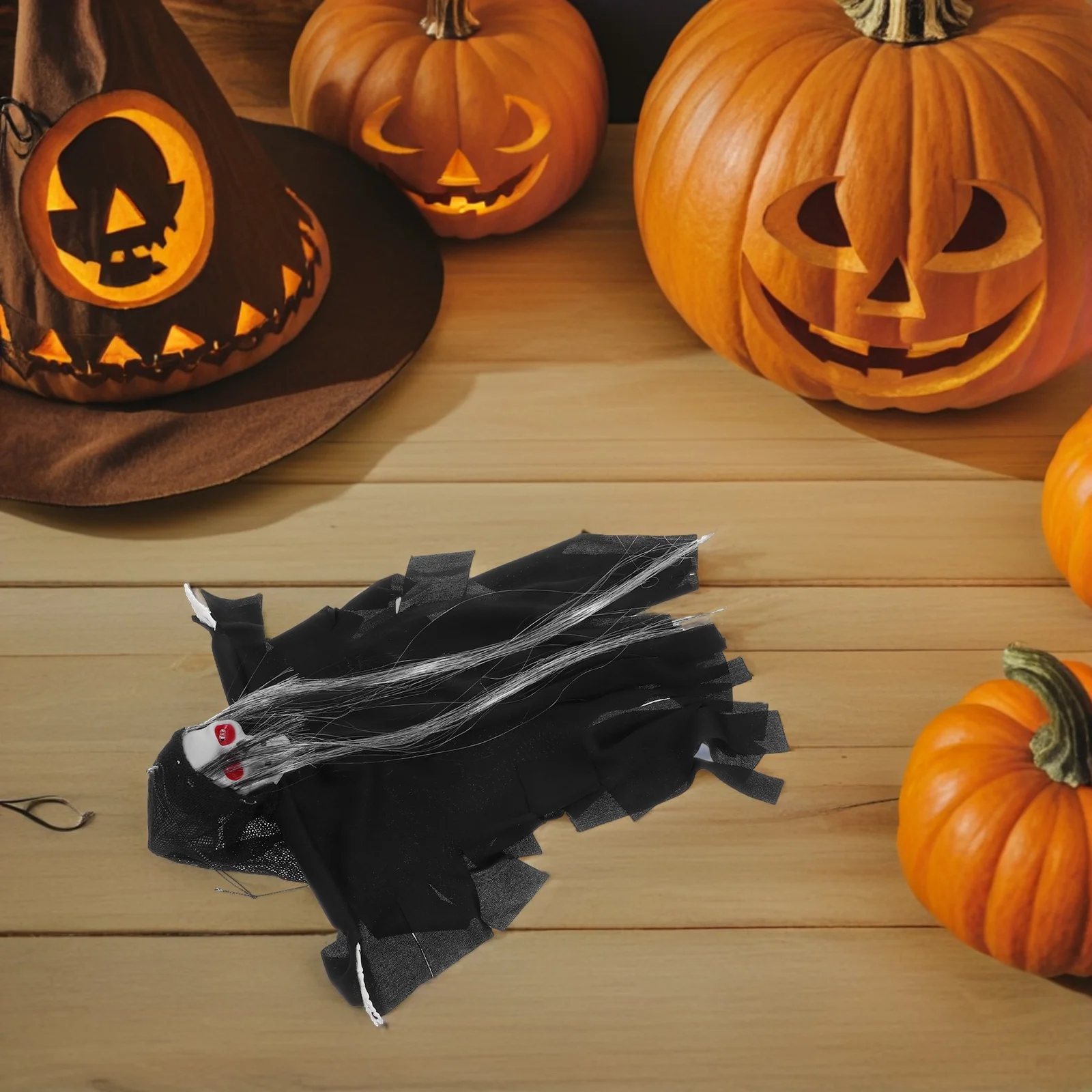 

3Pcs Halloween Sound Activated Hanging Skull Ghost Long Hair Glowing Lighted Haunted House Decor Haunted House Decorations Scary