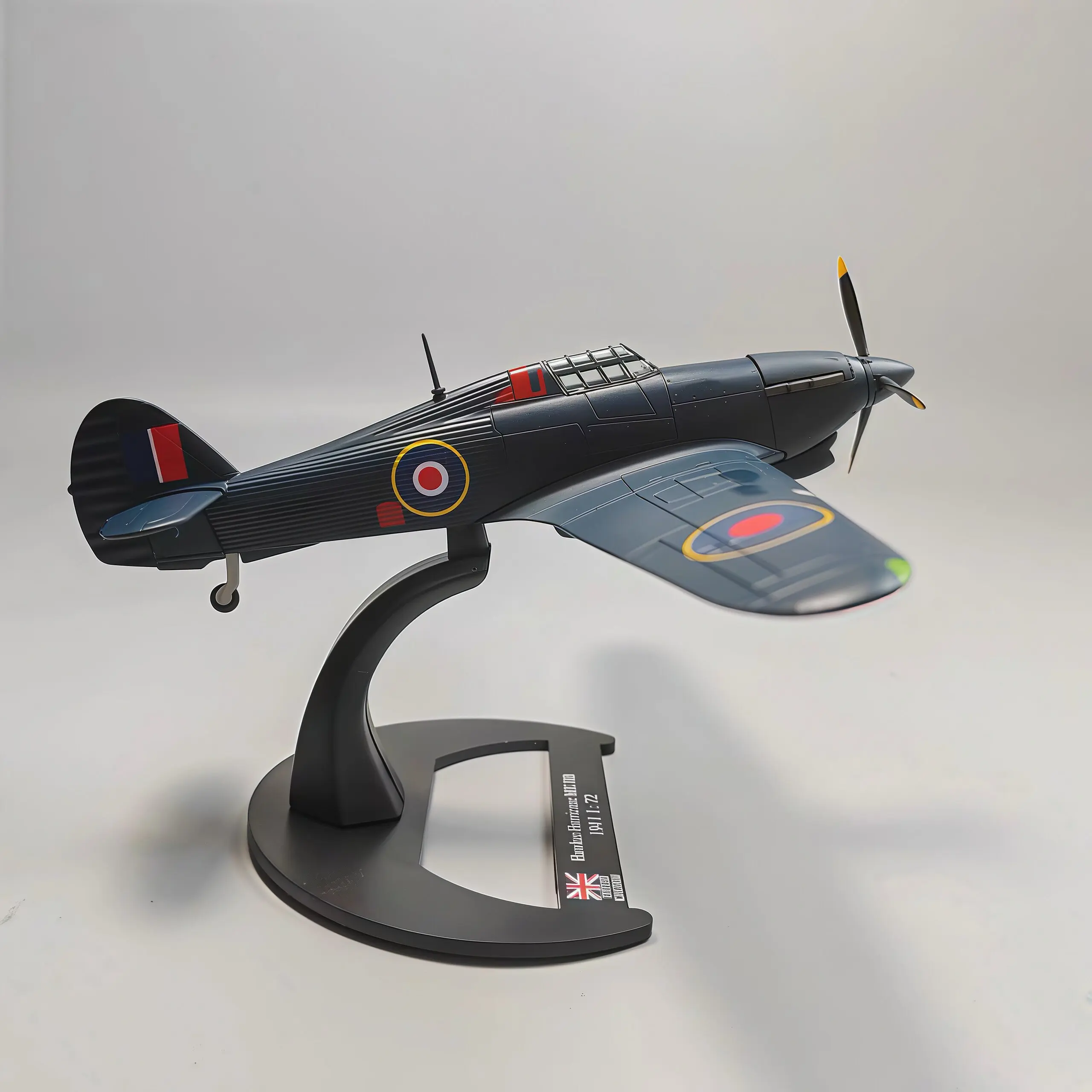 Diecast 1/72 Scale MKII British Hurricane Spitfire Fighter Aircraft Alloy Plane Model With Stand For Military Fans Souvenir Gift