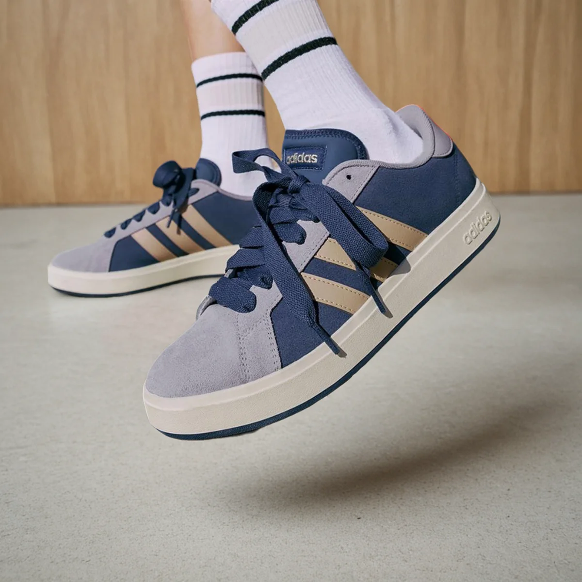 

Adidas подлинные новые унисекс модные повседневные туфли для доски в стиле ретро KK1405