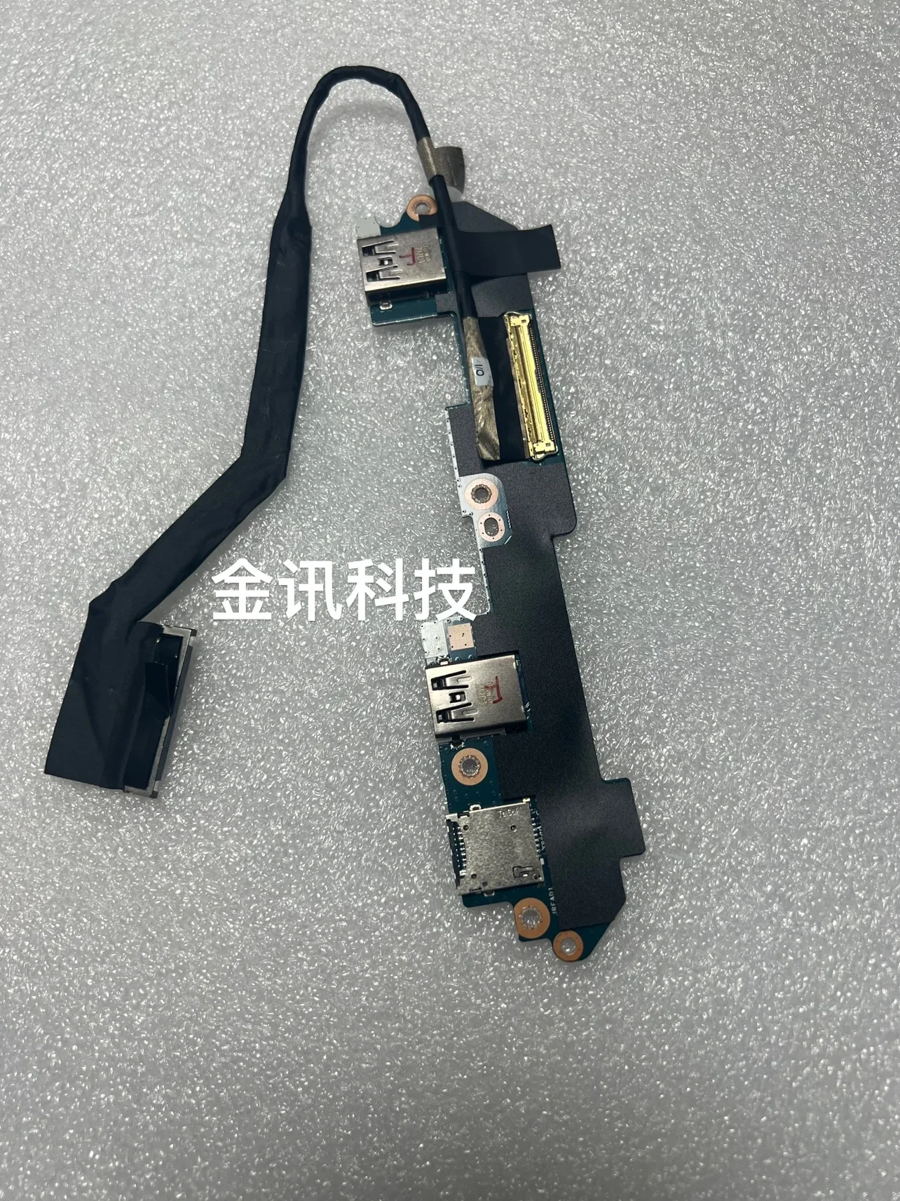 GDS70 for DELL ALIENWARE x17 R1 R2 USB Small Board LS-K476P