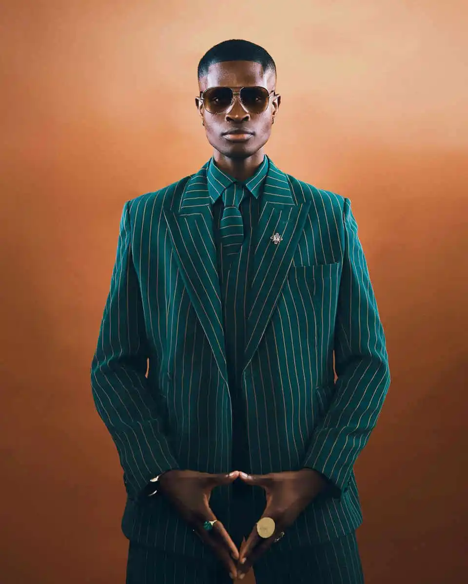 Moda gessato uomo abiti da sposa picco risvolto smoking sposo indossare 3 pezzi giacca pantaloni gilet festa serale aziendale personalizzato