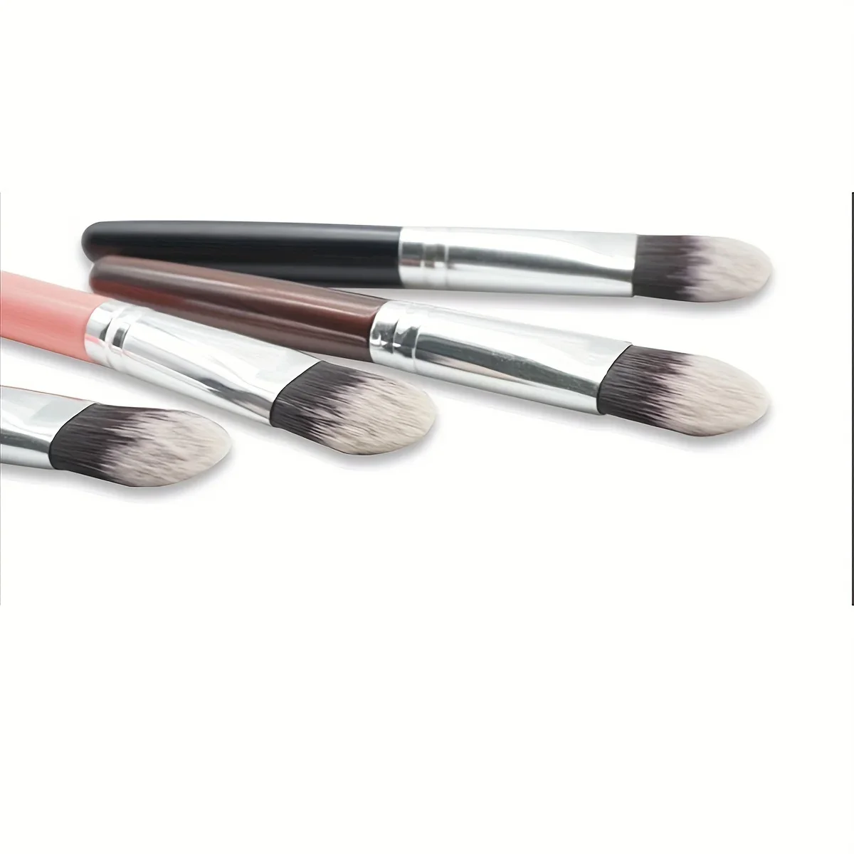Classic lip-shaped foundation brush, suitable for liquid and cream-based foundation, can create a seamless makeup effect
